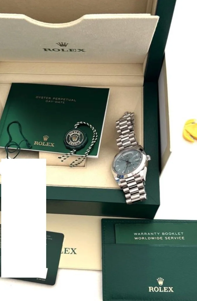 Rolex Ice Blue 40mm Platinum Day-Date 228206 Full Set Unpolished